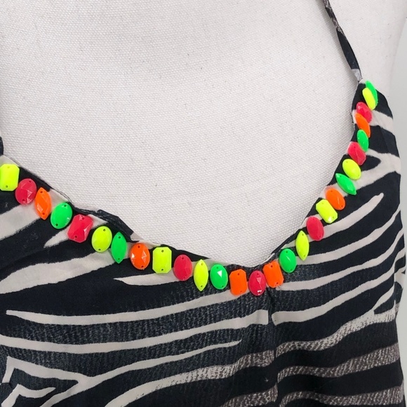 Line & Dot Revolve Street Art Inspired Zebra Tank - Picture 5 of 8